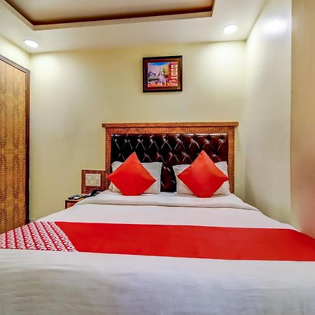 Hotel Sarthak Palace - By Pooja Hospitality Nuova Delhi Esterno foto