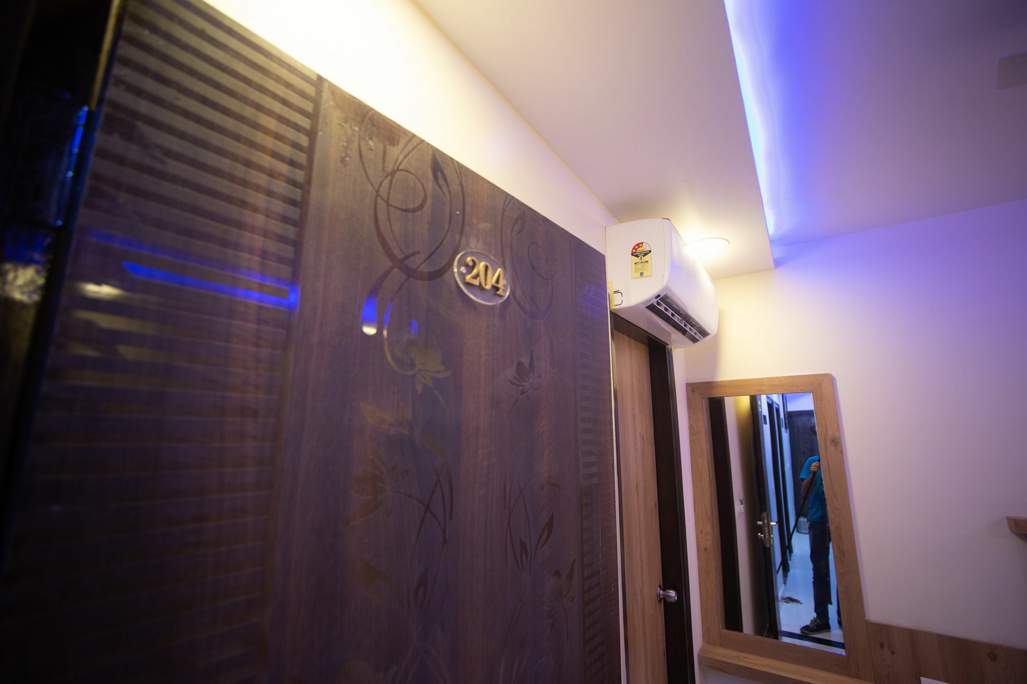 Hotel Sarthak Palace - By Pooja Hospitality Nuova Delhi Esterno foto