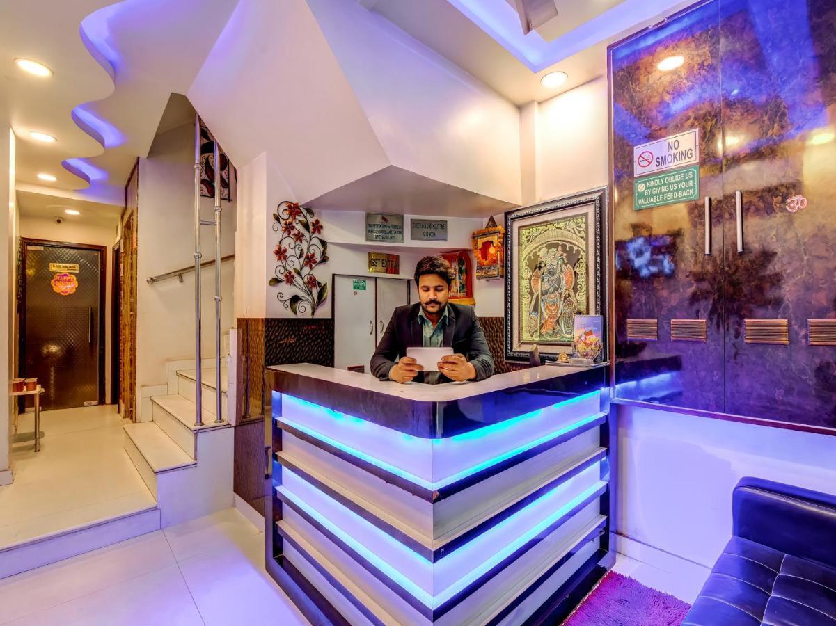Hotel Sarthak Palace - By Pooja Hospitality Nuova Delhi Esterno foto