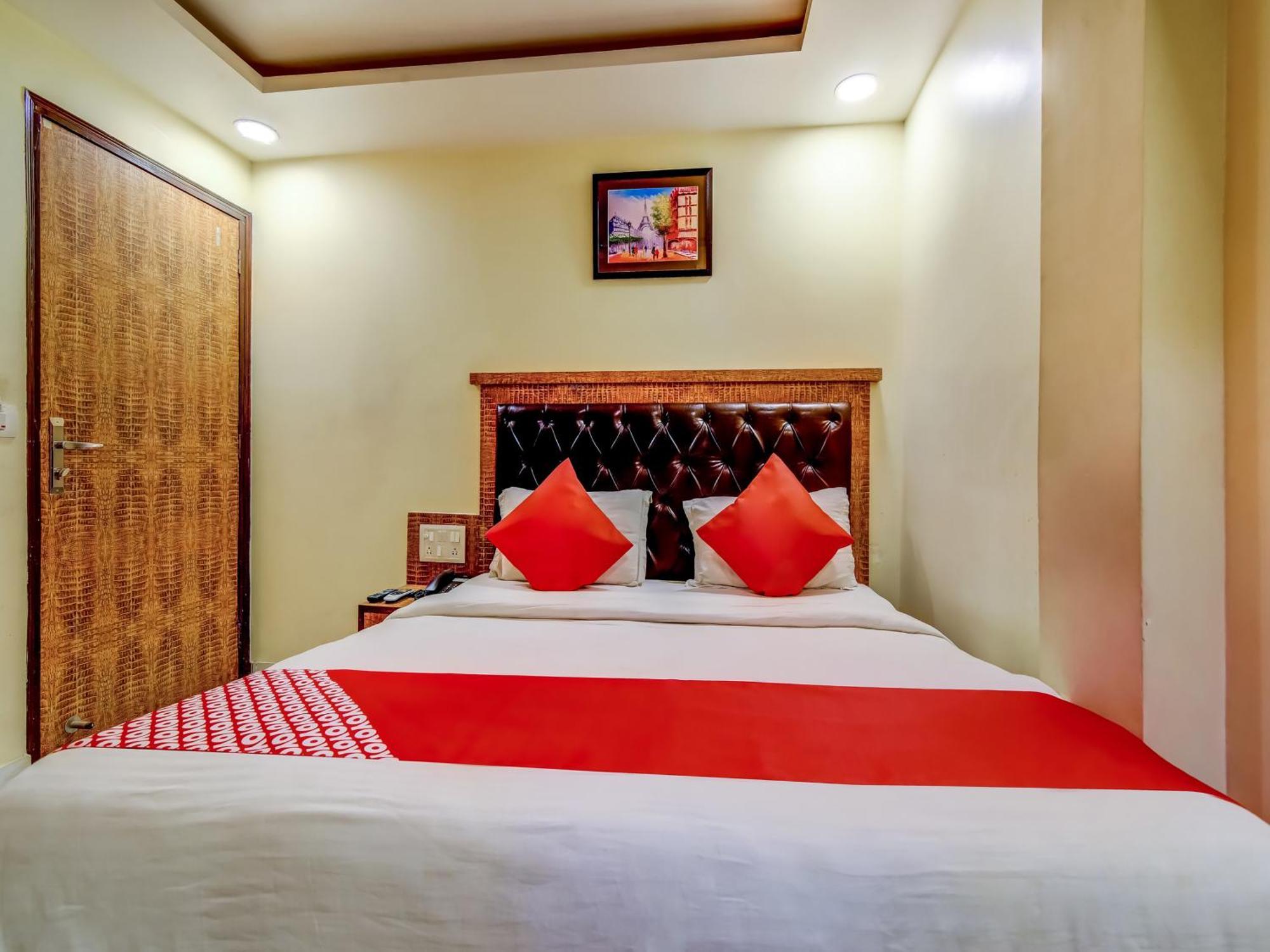 Hotel Sarthak Palace - By Pooja Hospitality Nuova Delhi Esterno foto