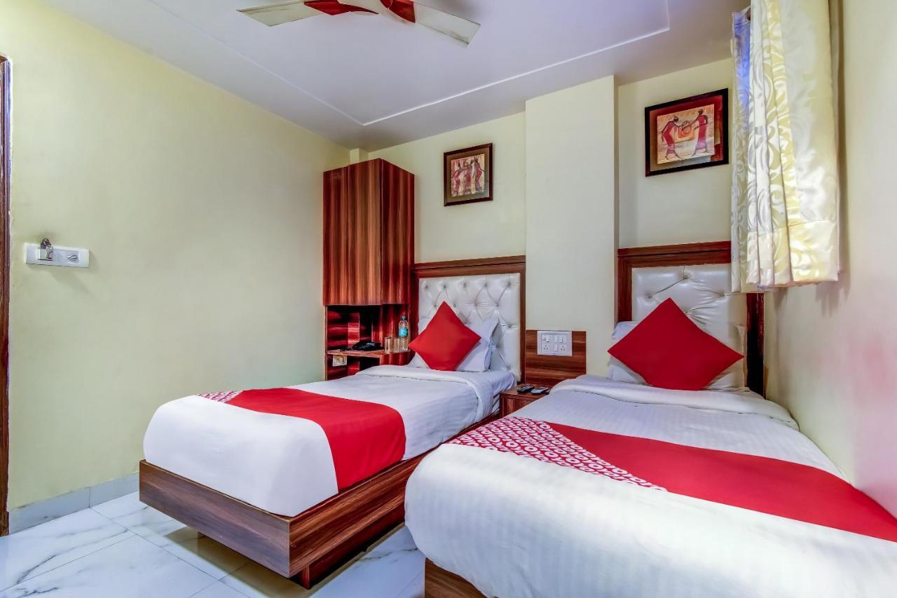 Hotel Sarthak Palace - By Pooja Hospitality Nuova Delhi Esterno foto